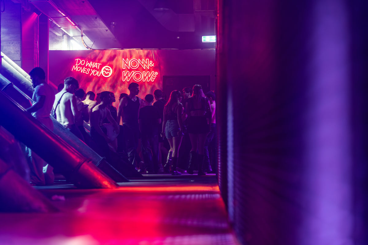 Loading... just a sec